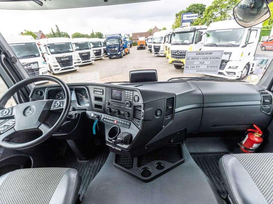 Mercedes-Benz AROCS 2553 BLS -6x4H Photo 19