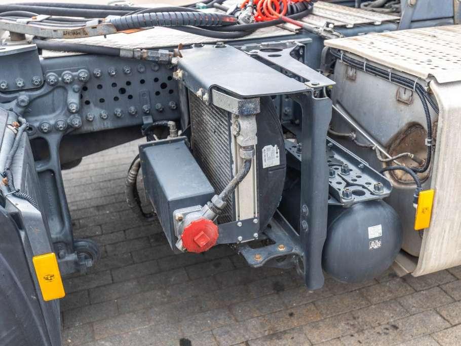 Mercedes-Benz AROCS 2553 BLS -6x4H Photo 9