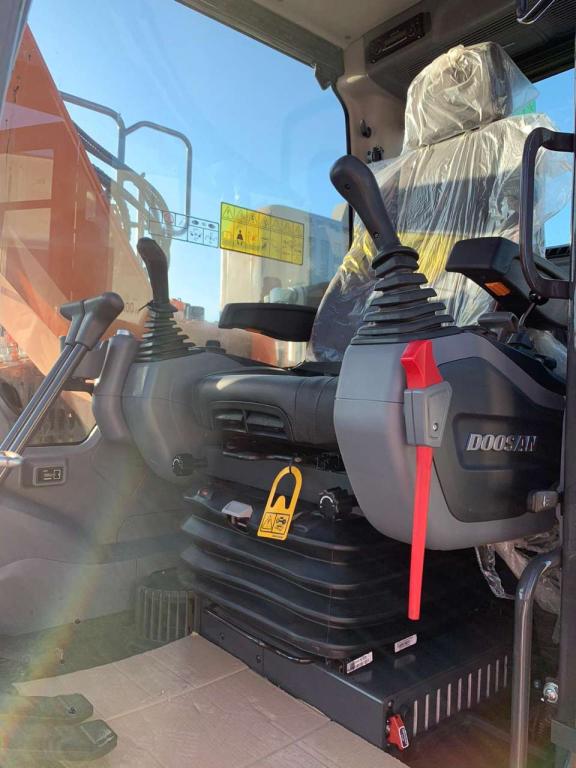 Develon DX140 LCR Photo 7