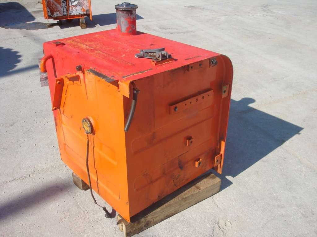 Diesel tank for Fiat Hitachi 150W3 Photo 4