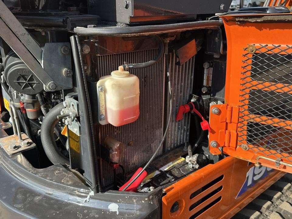 Hitachi ZX19U-5A YR Photo 11