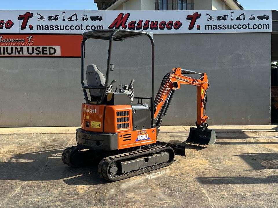 Hitachi ZX19U-5A YR Photo 22
