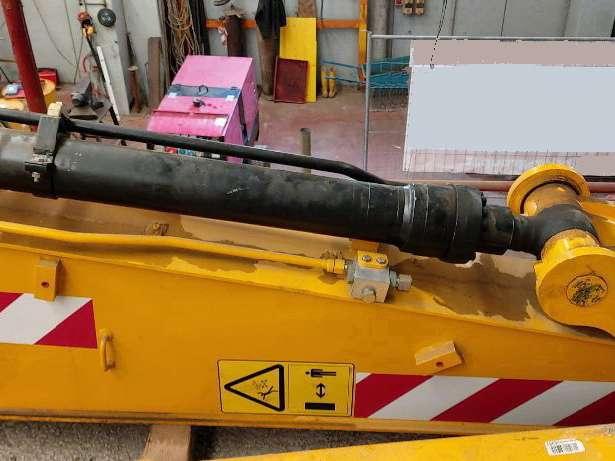 JCB JS175W Photo 1