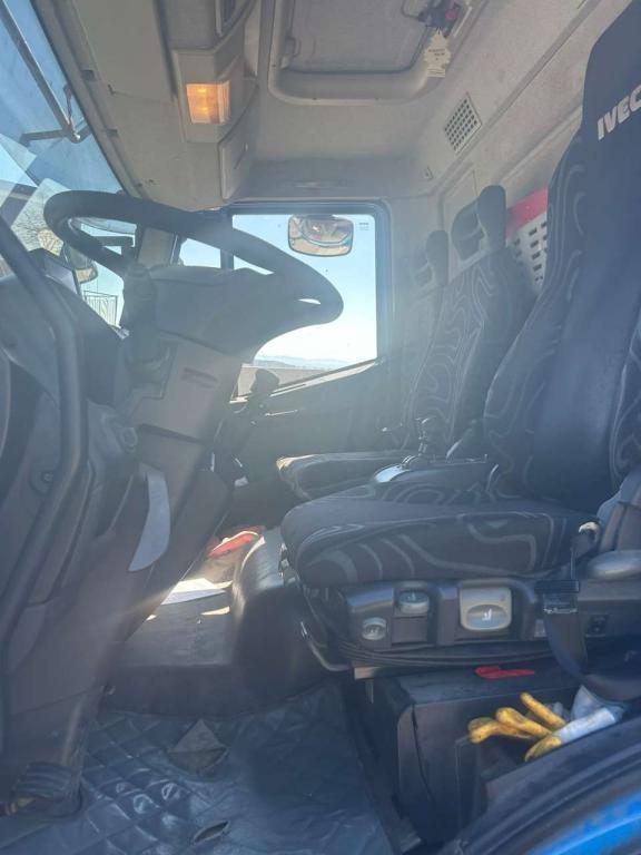 Iveco EUROCARGO 180E25 Photo 11