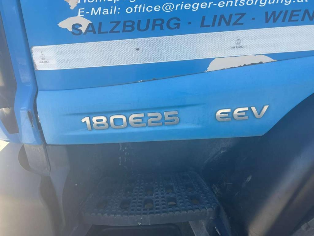 Iveco EUROCARGO 180E25 Photo 12