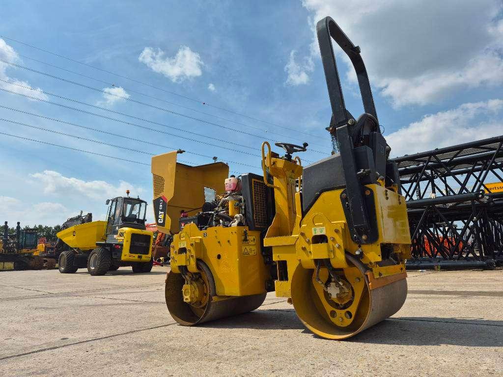 Caterpillar CB 1.7 Photo 12