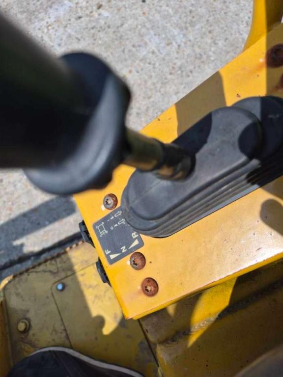 Caterpillar CB 1.7 Photo 15