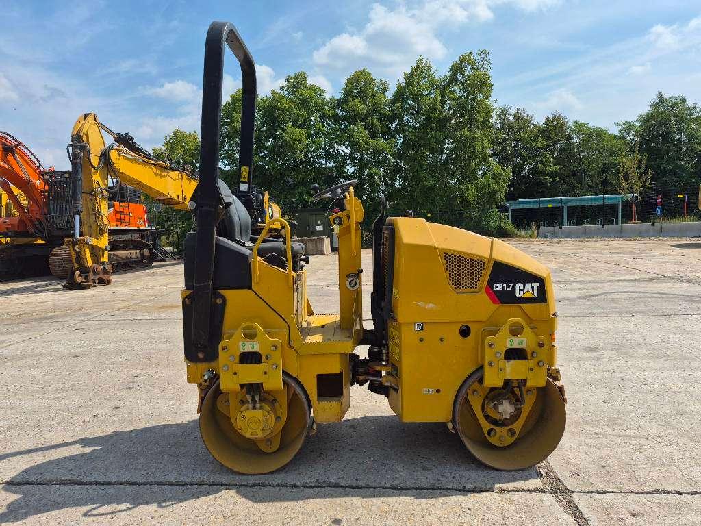 Caterpillar CB 1.7 Photo 5