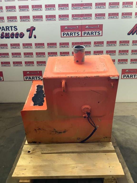 Diesel tank for Fiat Hitachi EX215 Photo 3