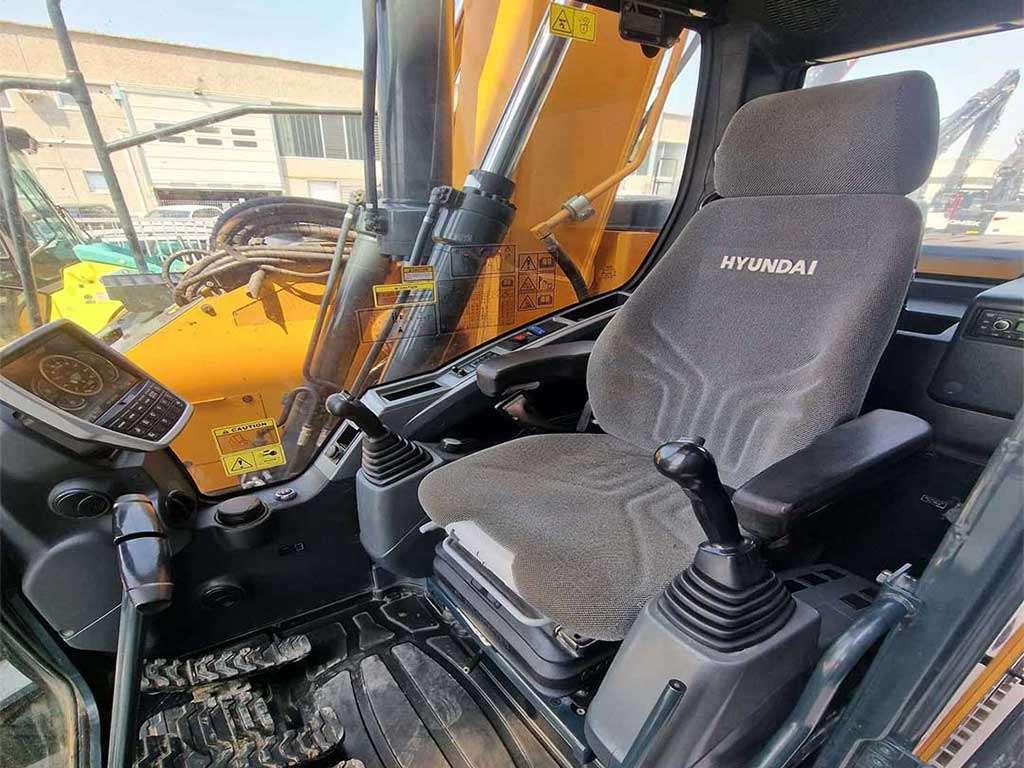 Hyundai HX145 LCR Photo 5