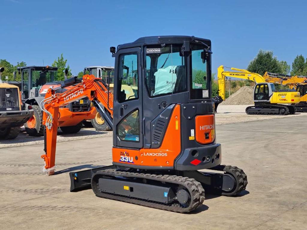 Hitachi ZX 33U-6 CLR Photo 3