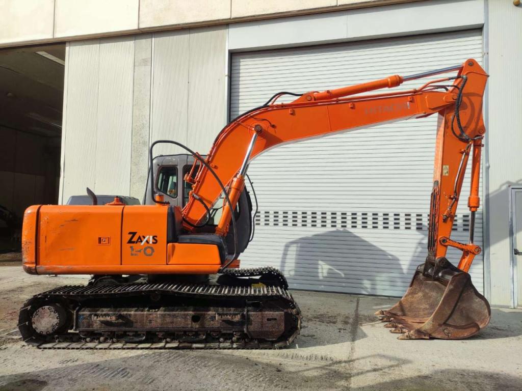 Hitachi ZX130 Photo 2