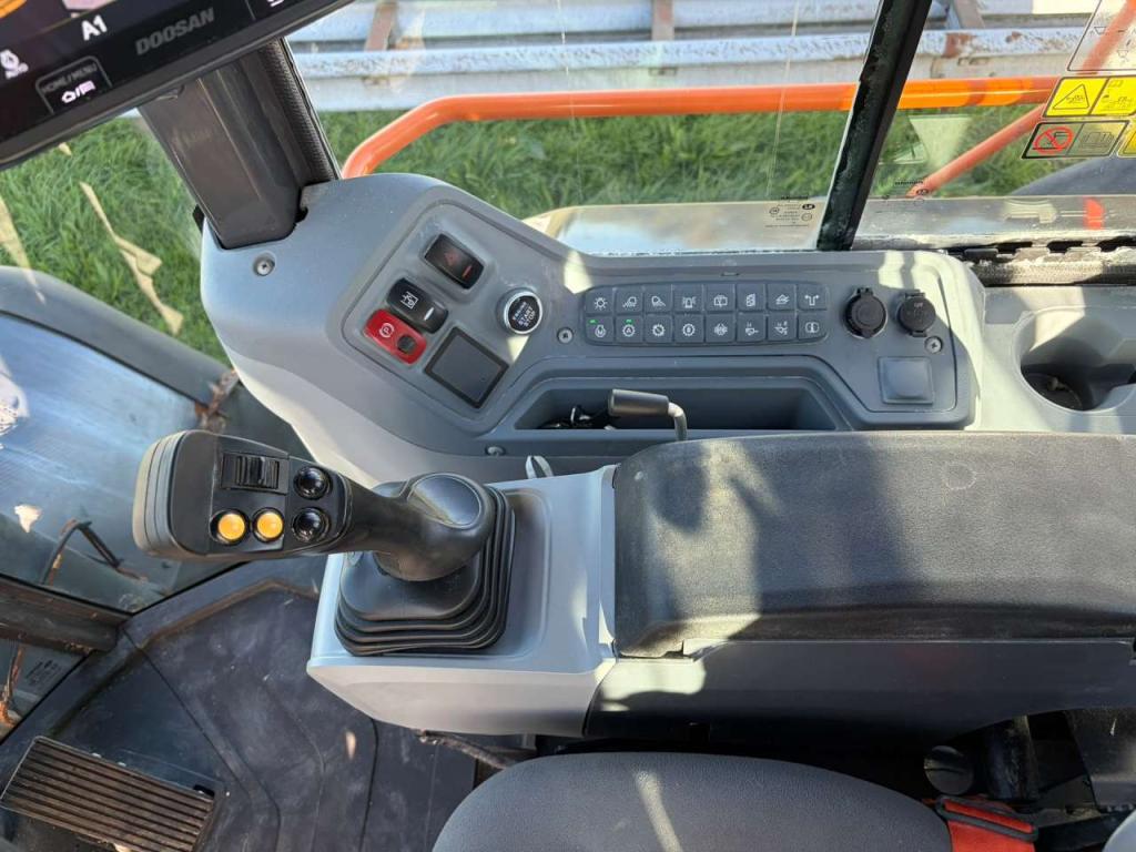 Doosan DL380-7 Photo 21