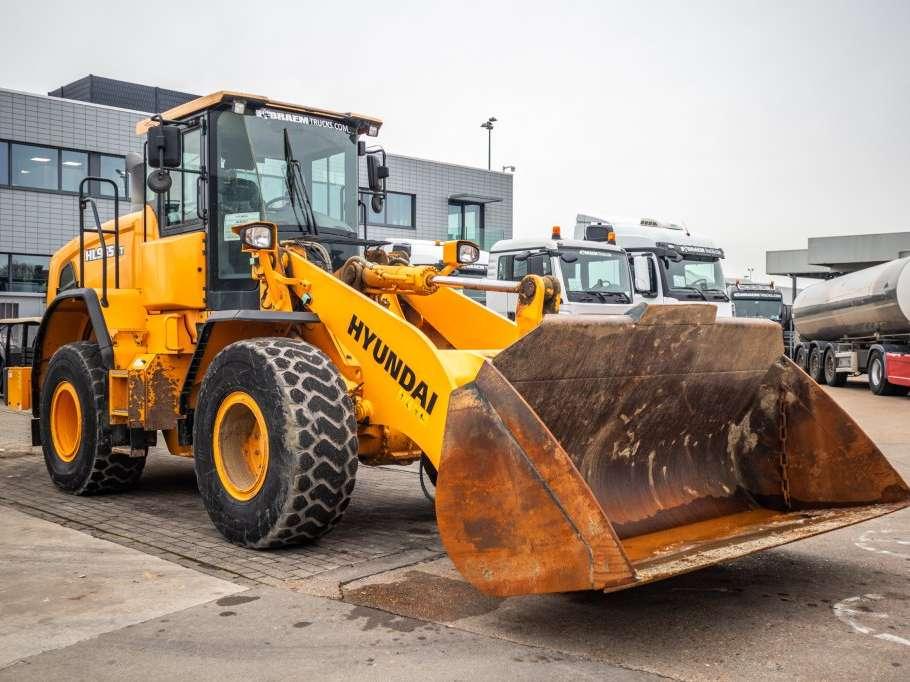 Hyundai HL955XT Photo 2