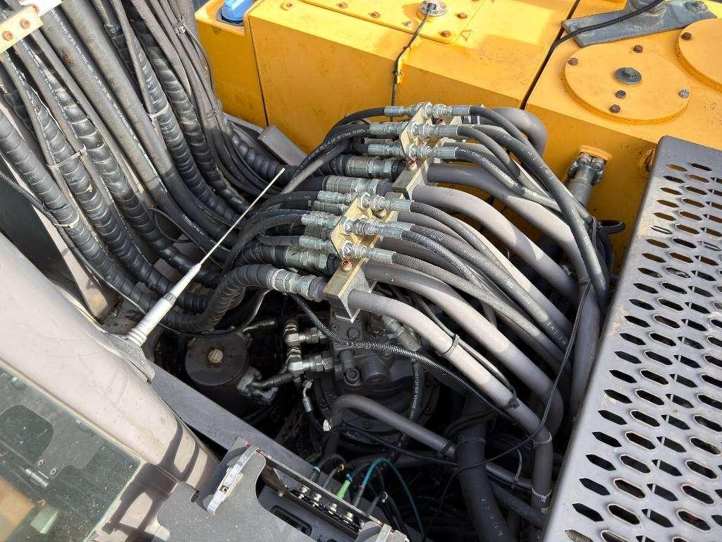 Volvo EW180E Photo 19