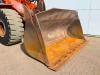 Hitachi ZW250-6 - Automatic Greasing / Weight System Photo 16 thumbnail