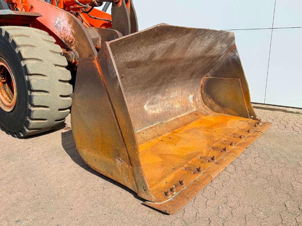 Hitachi ZW250-6 - Automatic Greasing / Weight System Photo 16