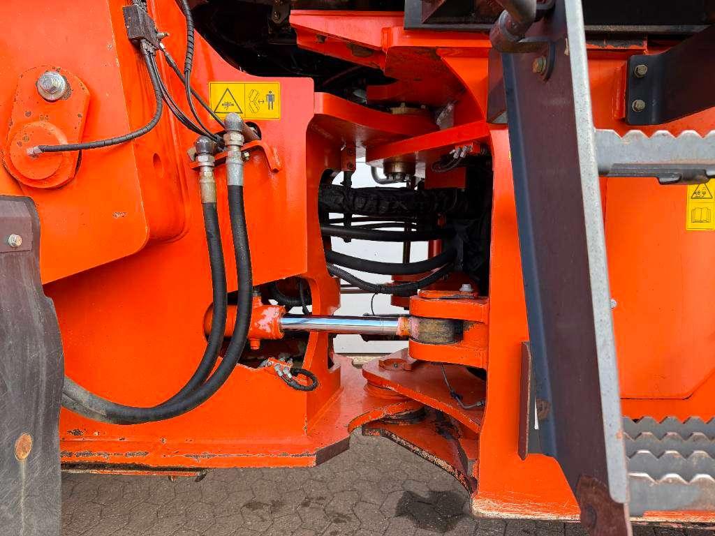 Hitachi ZW250-6 - Automatic Greasing / Weight System Photo 17