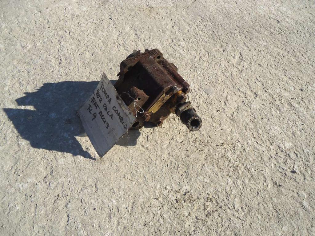 Transmission hydraulic pump for Fiat Allis FL9 Photo 2