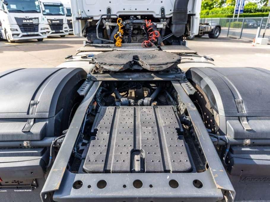 Mercedes-Benz ACTROS 1845 LS Photo 10