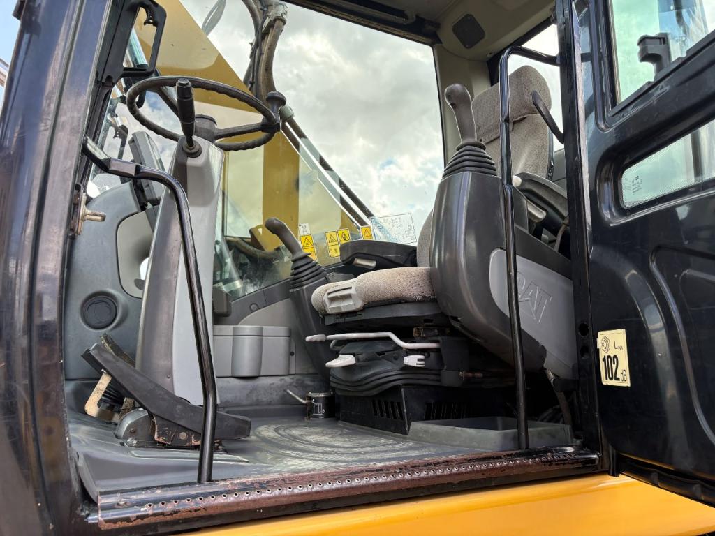 Caterpillar M315D Photo 12