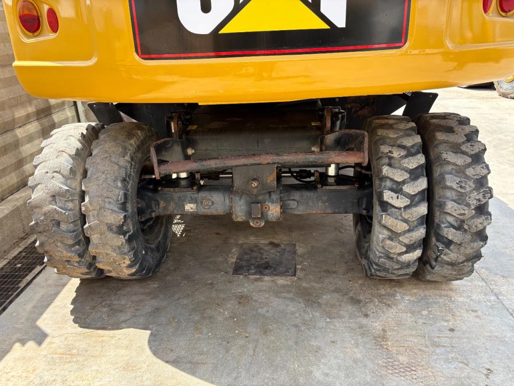 Caterpillar M315D Photo 8