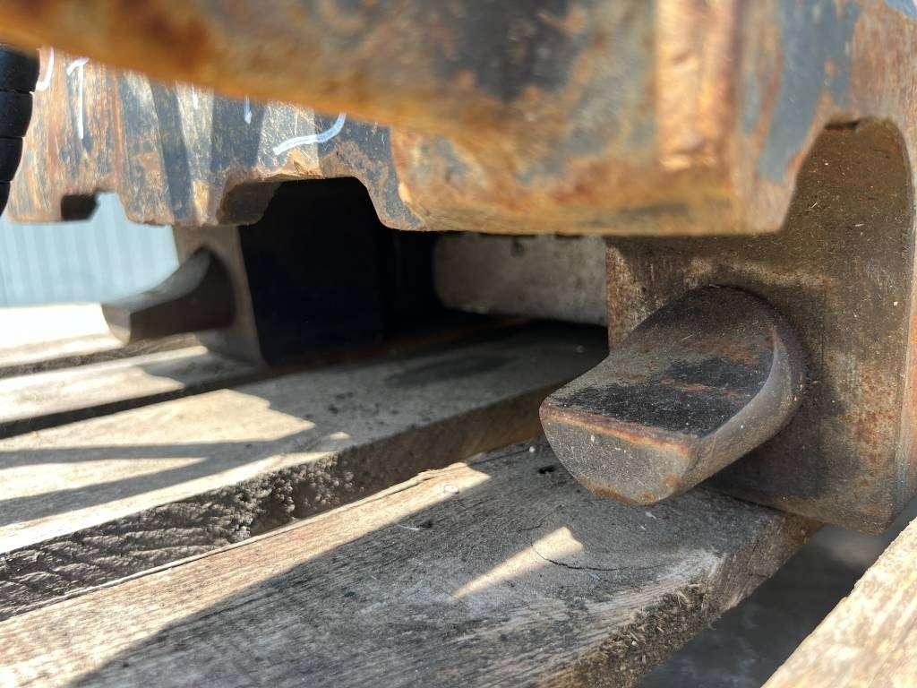 OilQuick OQ65 - M314F / M316F / M318F Photo 13
