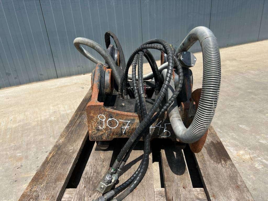 OilQuick OQ65 - M314F / M316F / M318F Photo 2