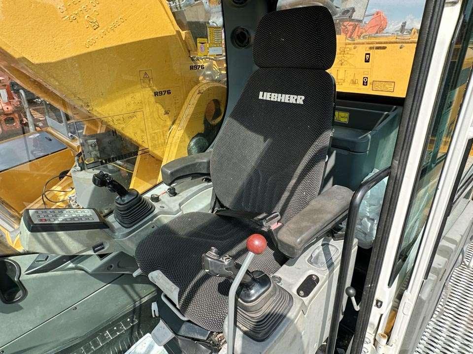 Liebherr R976 LC V Photo 15
