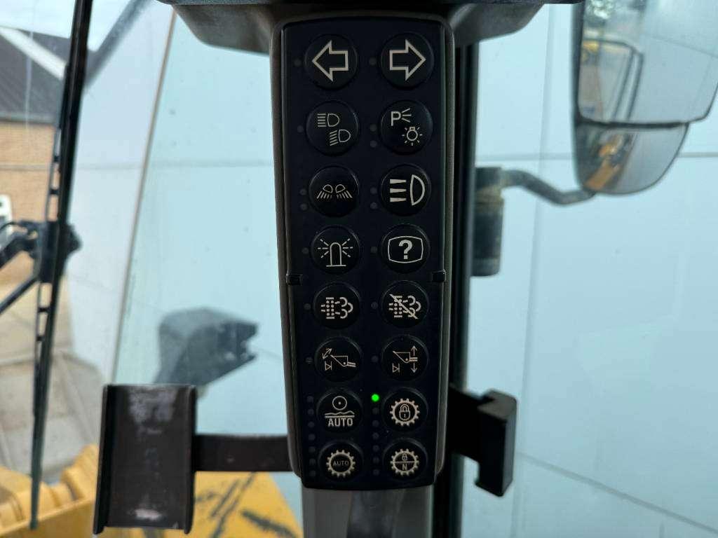 Caterpillar 966M - Automatic Greasing / Backup Camera Photo 14