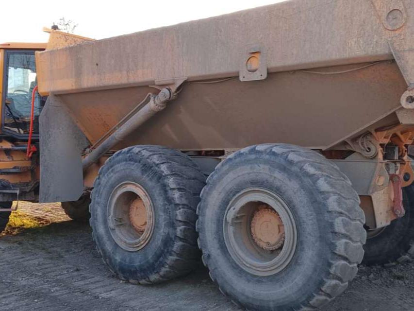 Volvo A25G Photo 3