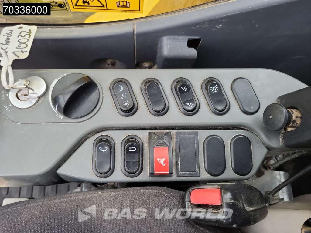 Komatsu PC360 NLC-11 Photo 28