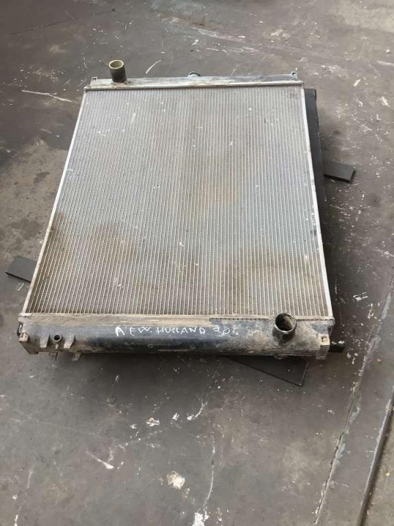 Water radiator for New Holland E 305 Photo 2