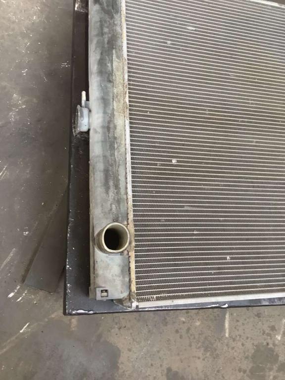 Water radiator for New Holland E 305 Photo 3