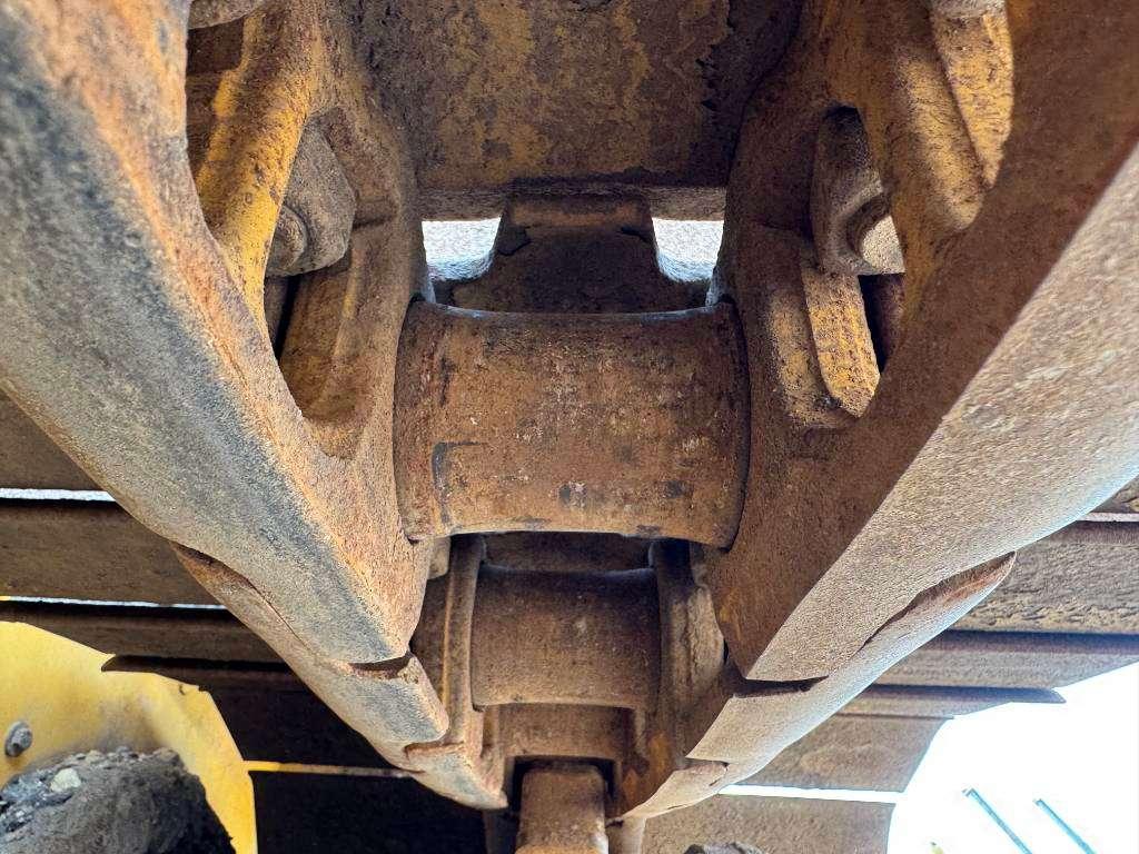 Caterpillar D6N LGP - German Machine / Folding Blade Photo 23