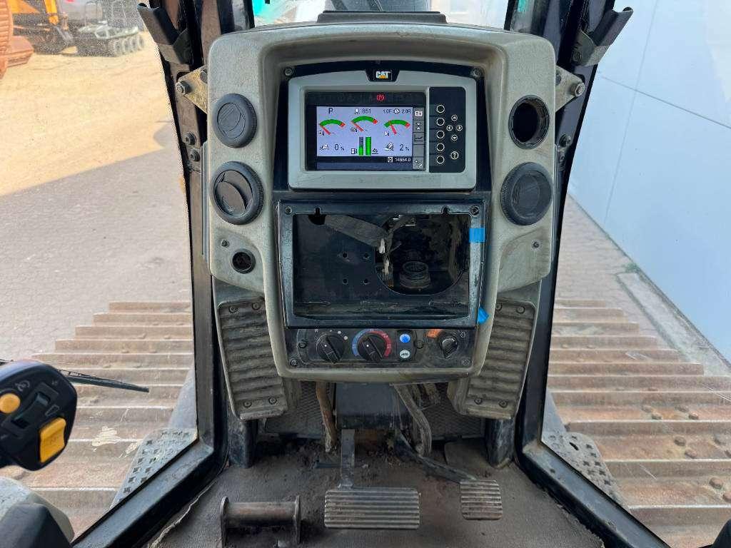 Caterpillar D6N LGP - German Machine / Folding Blade Photo 9