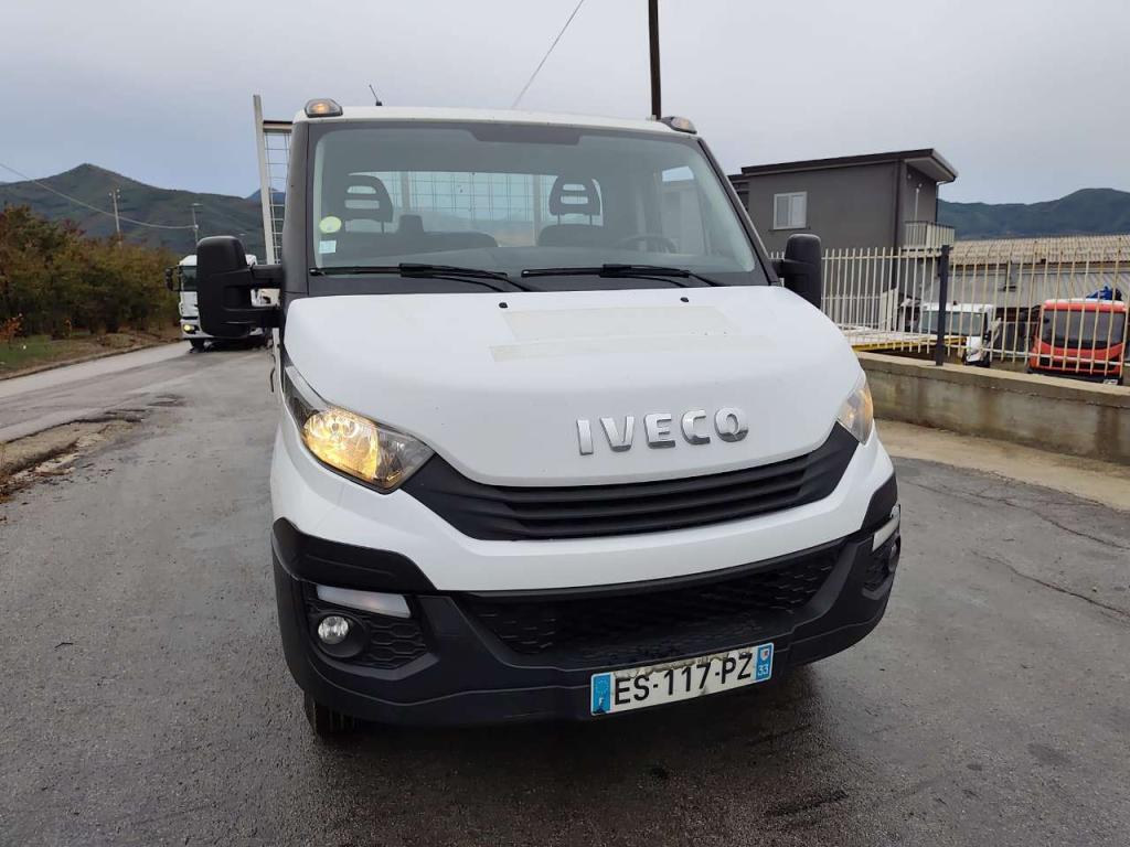 Iveco DAILY 35-140 Photo 10