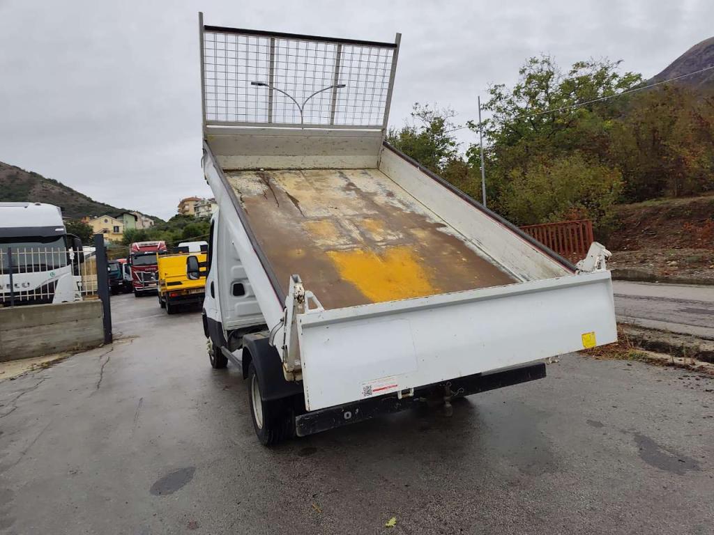 Iveco DAILY 35-140 Photo 28