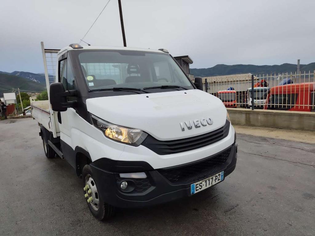 Iveco DAILY 35-140 Photo 9