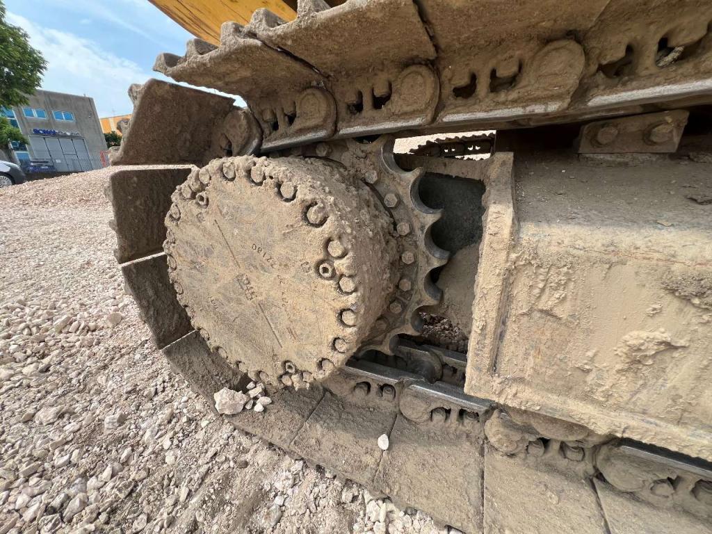 Komatsu PC290NLC-11E0 Photo 19
