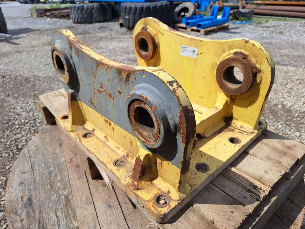 pin-on for 12-15 ton excavators Attachment plate Photo 7