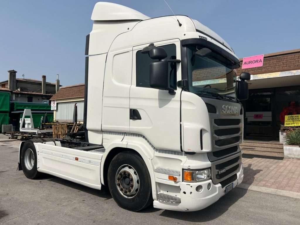 Scania 440 USATO TRATTORE CON RALLA Photo 3