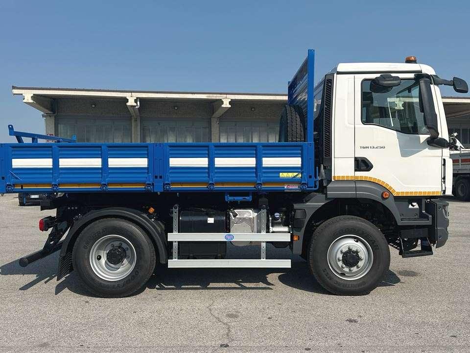 Man TGM 13.250 4x4 Photo 21