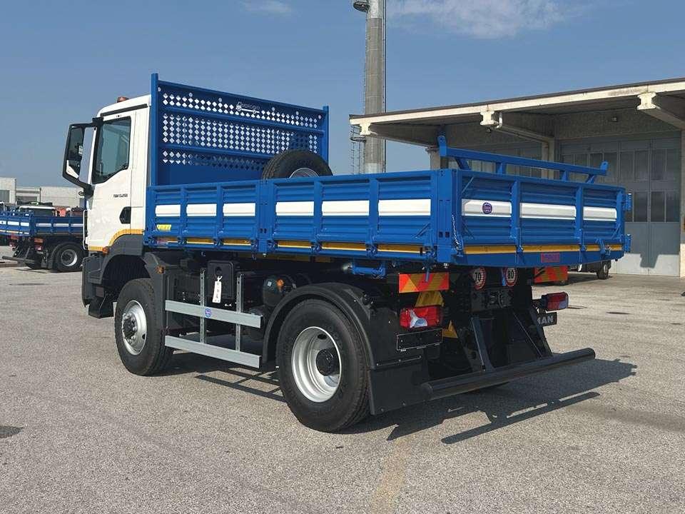 Man TGM 13.250 4x4 Photo 3