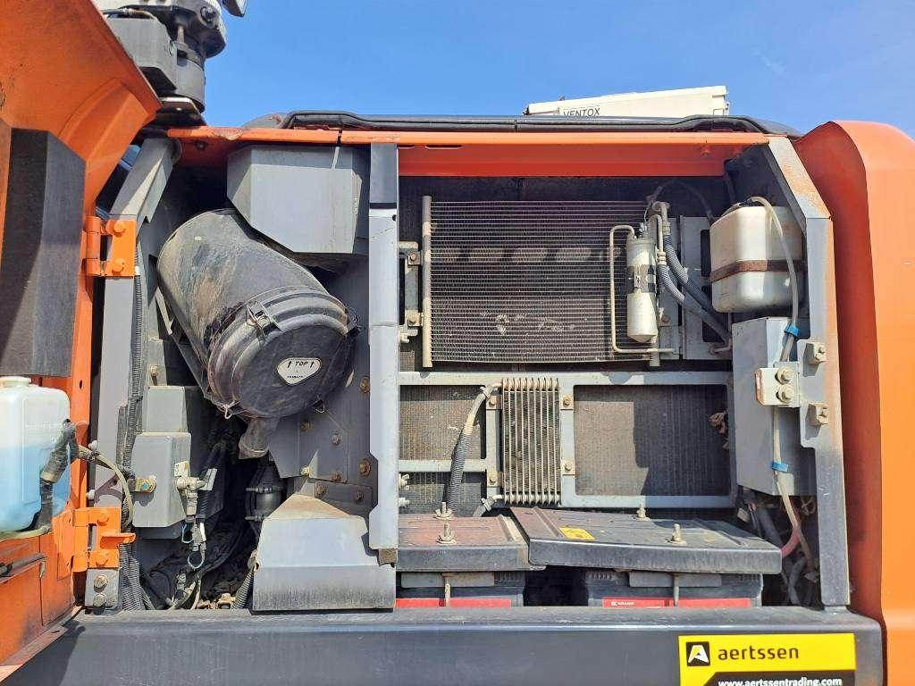Hitachi ZX170W-5B Photo 18