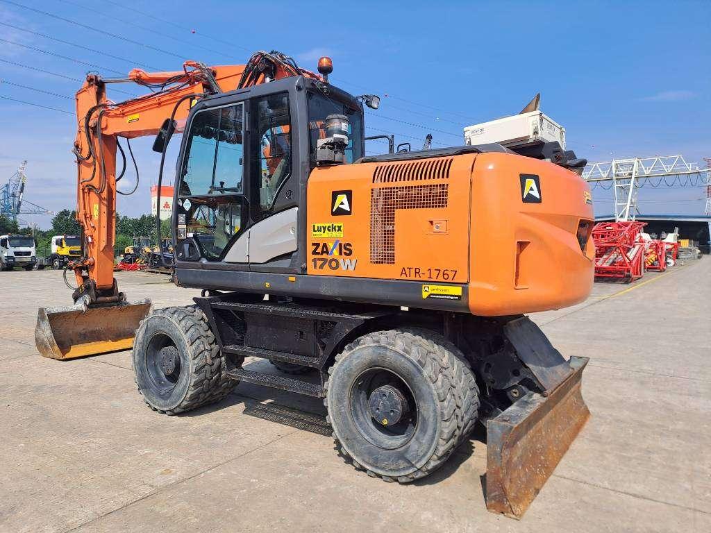 Hitachi ZX170W-5B Photo 2