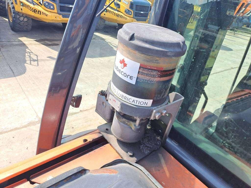 Hitachi ZX170W-5B Photo 22