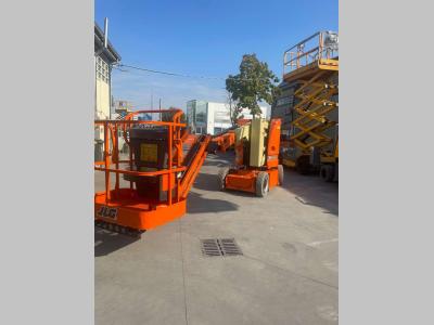 JLG E300AJP sold by Centro Usato Srl