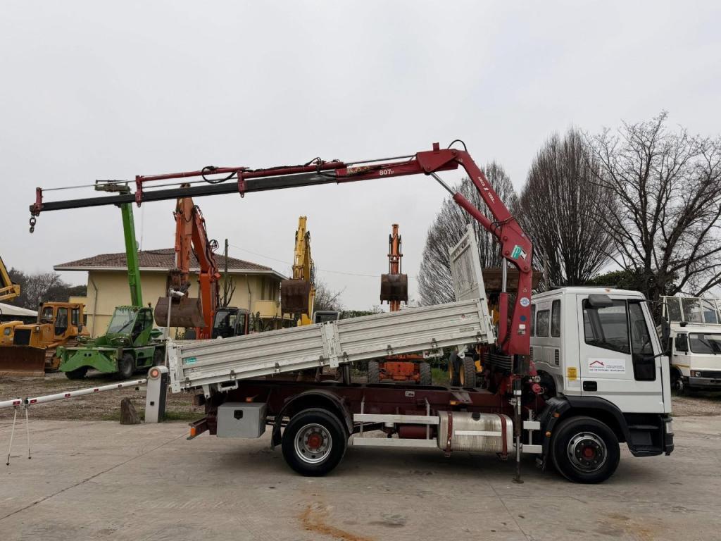 Iveco 130E18 Photo 3