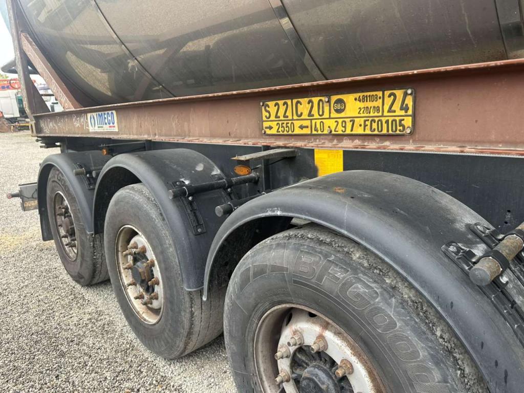 CIR Container chassis semi-trailer Photo 11
